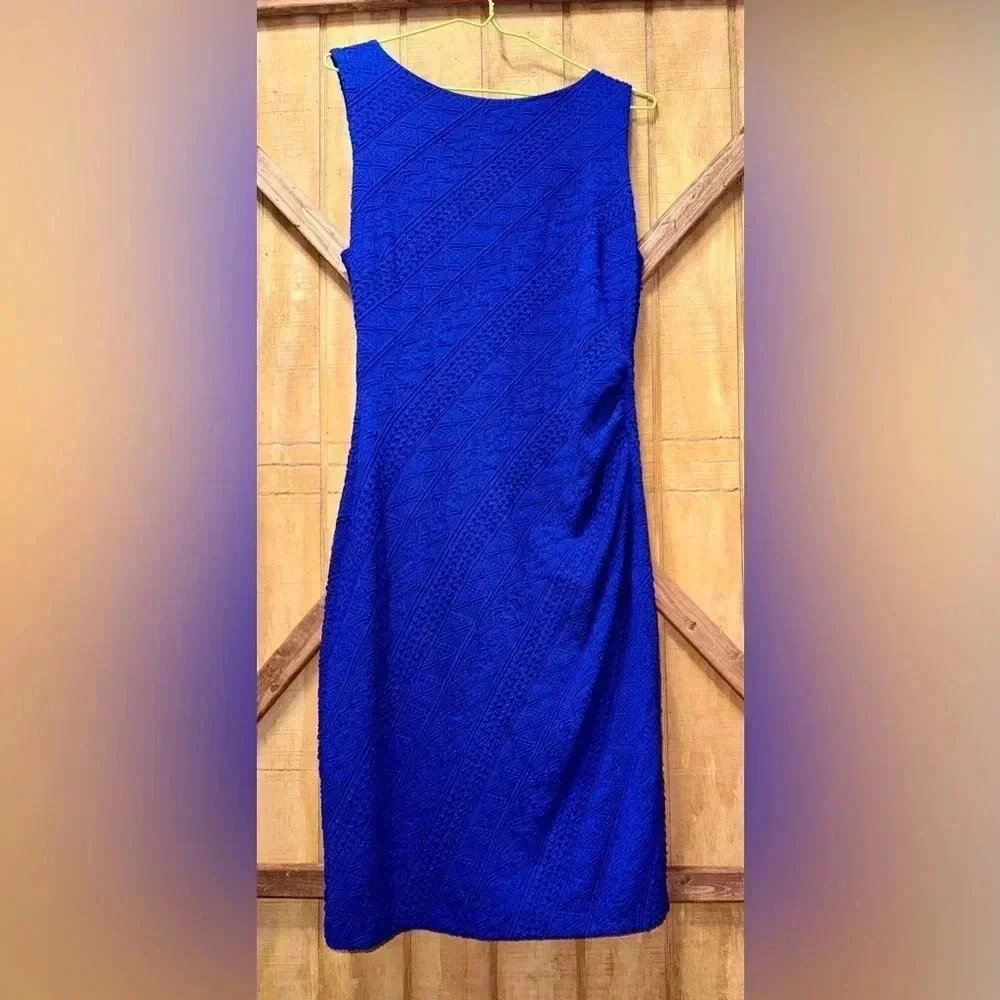 Designer Cache Royal Blue Sheath Embossed Dress size large - Picture 3 of 10